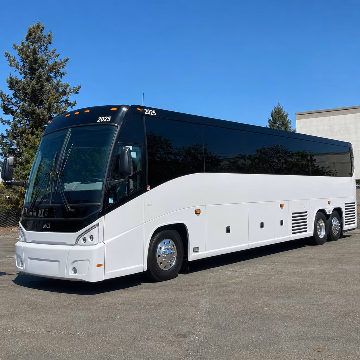 boulder charter bus rental exterior